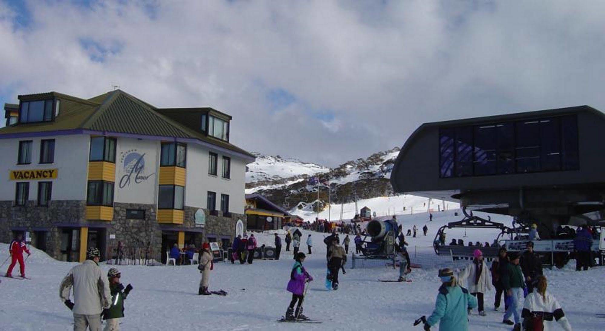 Perisher Manor Hotel Perisher Valley Exterior photo